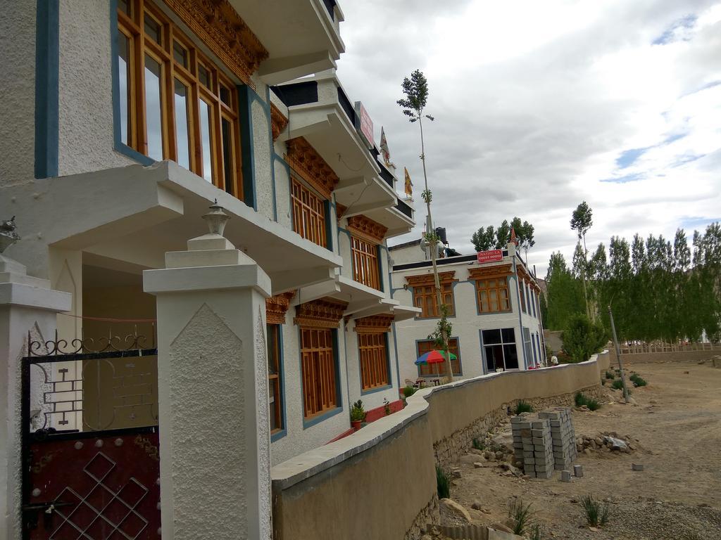 Nathula Guest House Leh Bagian luar foto