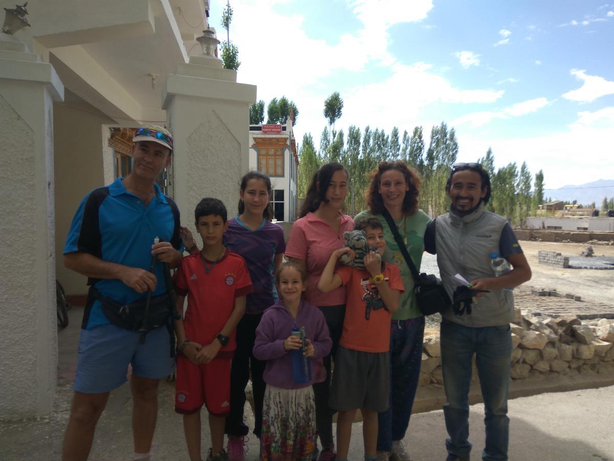 Nathula Guest House Leh Bagian luar foto